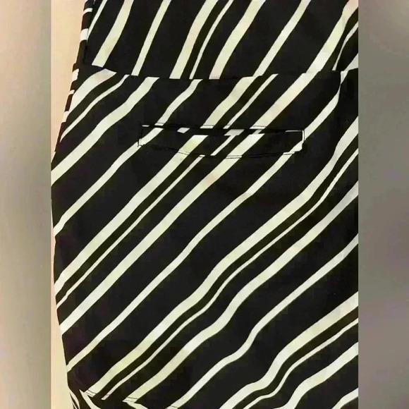 Tail Skort S - Picture 7 of 9